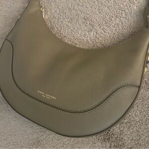 Marc Jacobs drifter olive desert mountain leather crossover bag